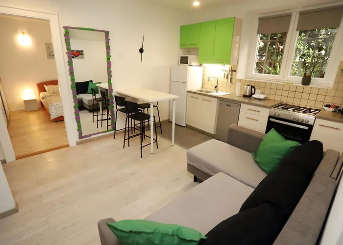 Santo Charming In Old Town Of Apartman