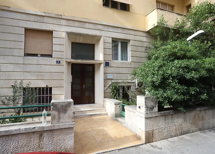 Santo Charming In Old Town Of Split